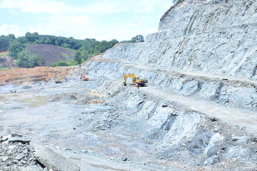 Granite stone wholesaler in Pathanamthitta